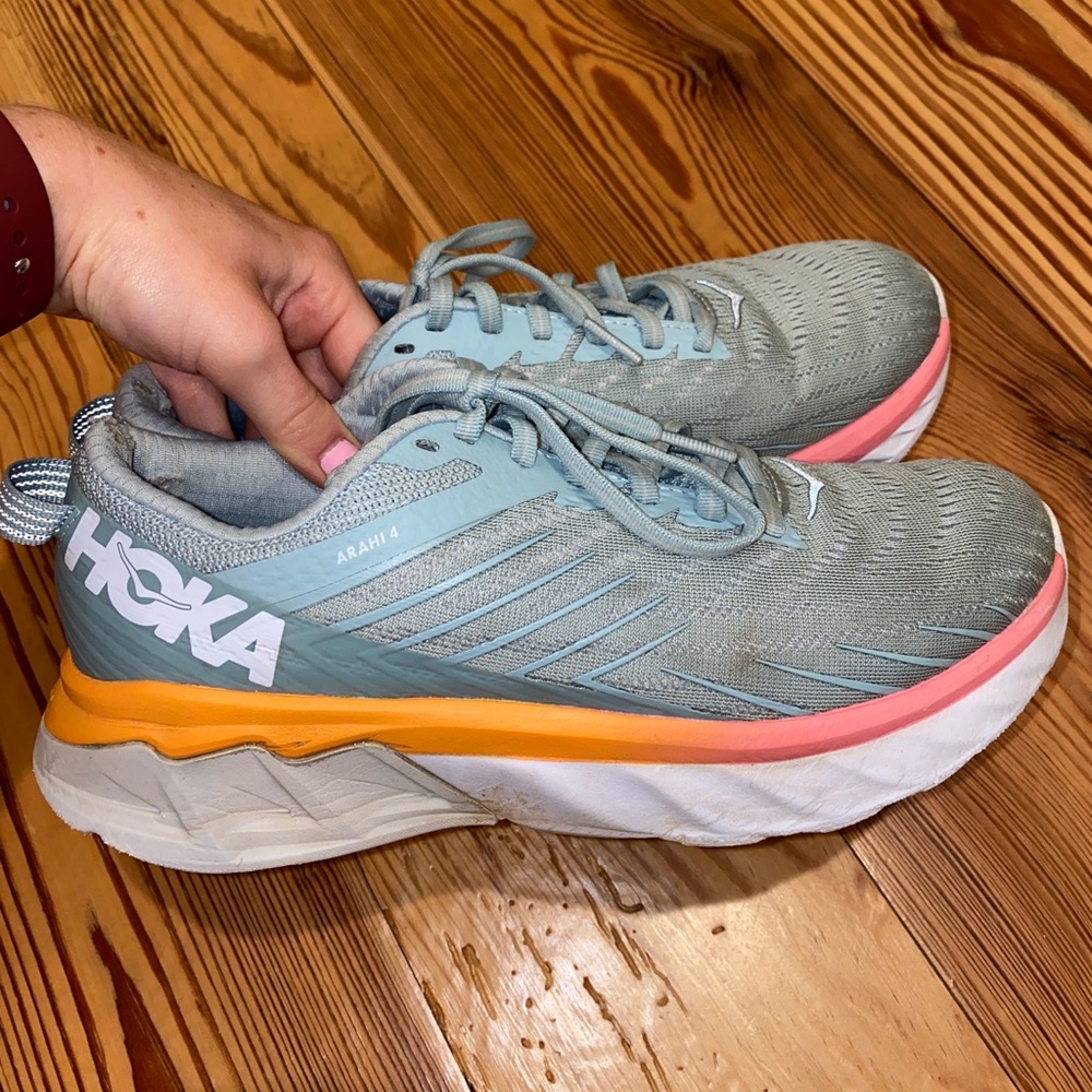 Hoka Arahi 4 shoes size 6.5!!!!